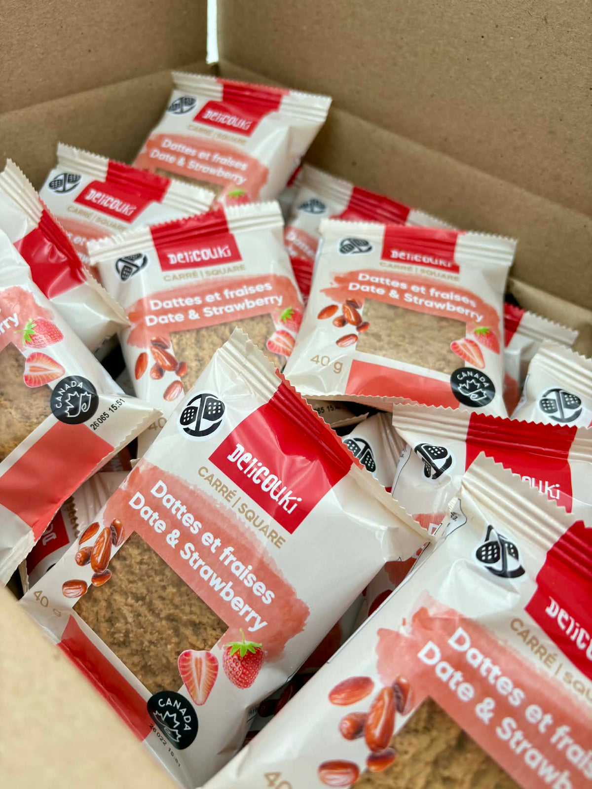 Boîte de carrés dattes et fraises Delicouki sans noix